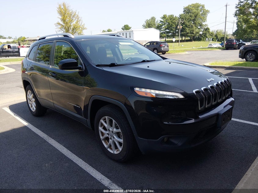 2018 Jeep Cherokee VIN 1C4PJMCB5JD528420 — IAAI salvage auction photo