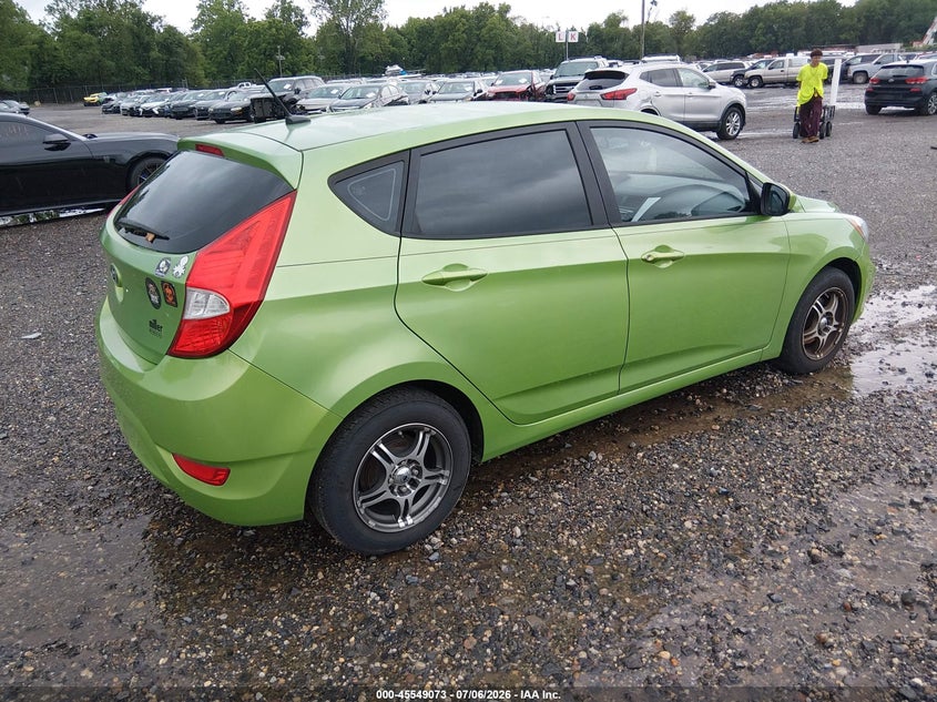 2013 Hyundai Accent VIN KMHCT5AE1DU135607 IAAI salvage auction — NORMAL WEAR, Clear (New Jersey), sold $575 on 2026-07-28 (photo 4)