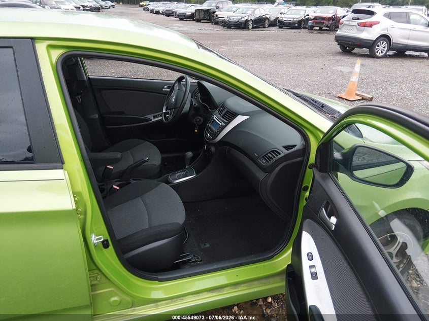 2013 Hyundai Accent VIN KMHCT5AE1DU135607 IAAI salvage auction — NORMAL WEAR, Clear (New Jersey), sold $575 on 2026-07-28 (photo 5)