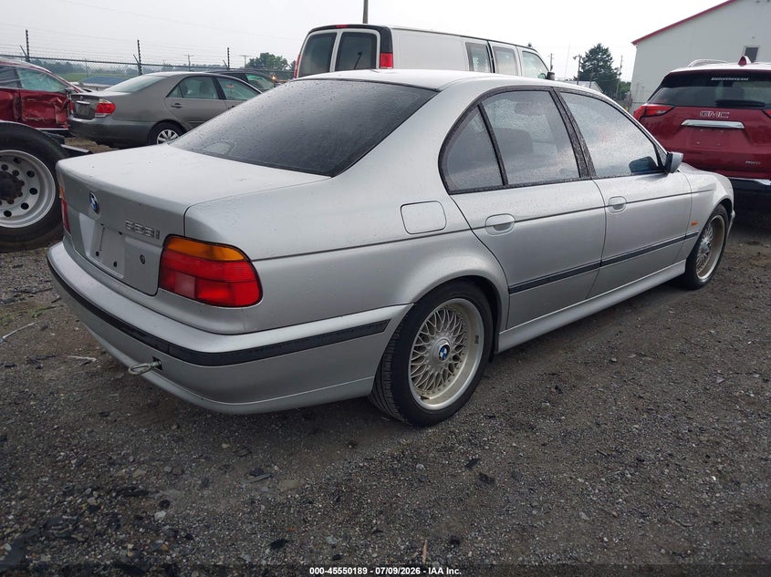 1999 BMW 5 series VIN WBADM5346XBY16708 IAAI salvage auction — NORMAL WEAR, Clear (Pennsylvania), sold $1,925 on 2026-07-15 (photo 4)