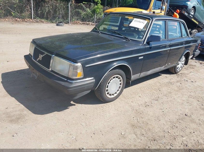 1990 Volvo 240 VIN YV1AA8848L1422145 IAAI salvage auction — RIGHT SIDE, Bill Of Sale (Rhode Island), sold $325 on 2026-08-11 (photo 2)