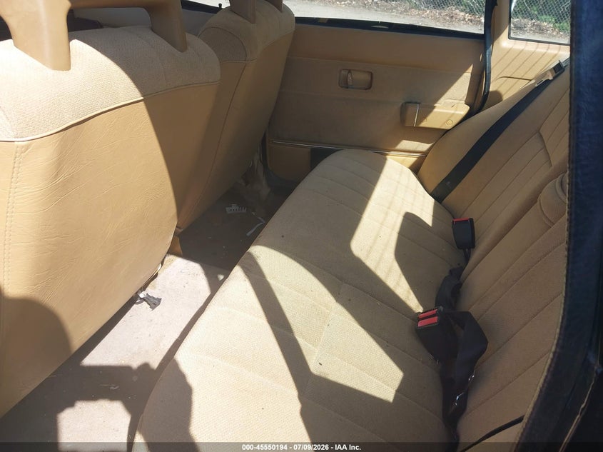 1990 Volvo 240 VIN YV1AA8848L1422145 IAAI salvage auction — RIGHT SIDE, Bill Of Sale (Rhode Island), sold $325 on 2026-08-11 (photo 8)