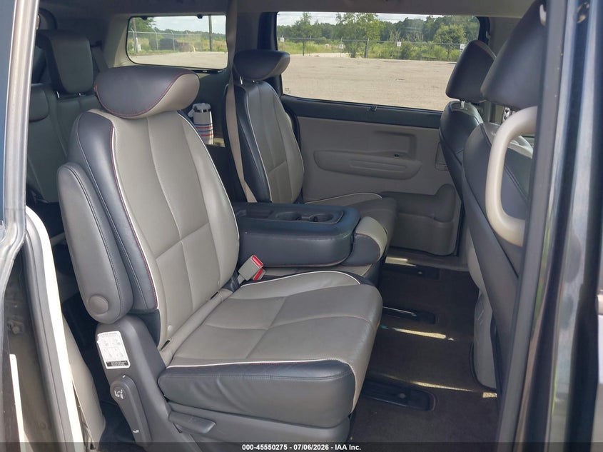 2017 Kia SEDONA VIN KNDMB5C10H6252823 IAAI salvage auction — NORMAL WEAR, Clear (Florida), sold $1,050 on 2026-07-21 (photo 8)