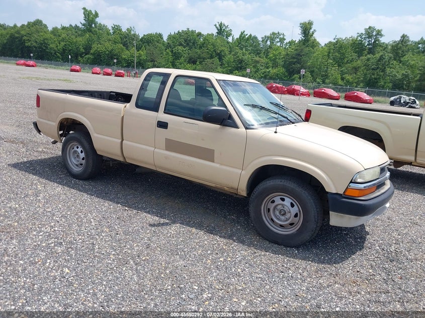 2003 Chevrolet S-10 VIN 1GCDT19X538241816 — IAAI salvage auction photo