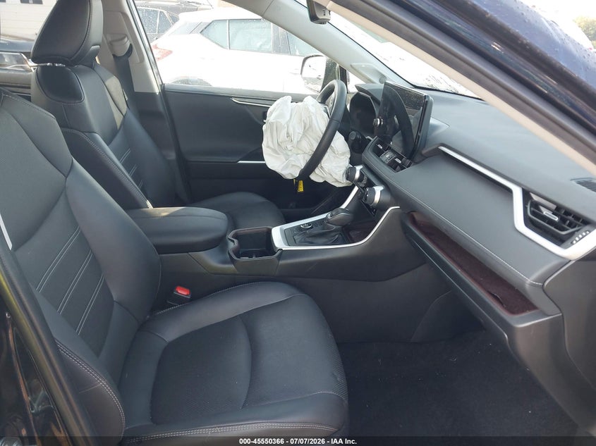 2023 Toyota Rav 4 VIN 2T3N1RFV5PW337618 IAAI salvage auction — FRONT END, Salvage Title, sold $8,600 on 2026-07-31 (photo 5)