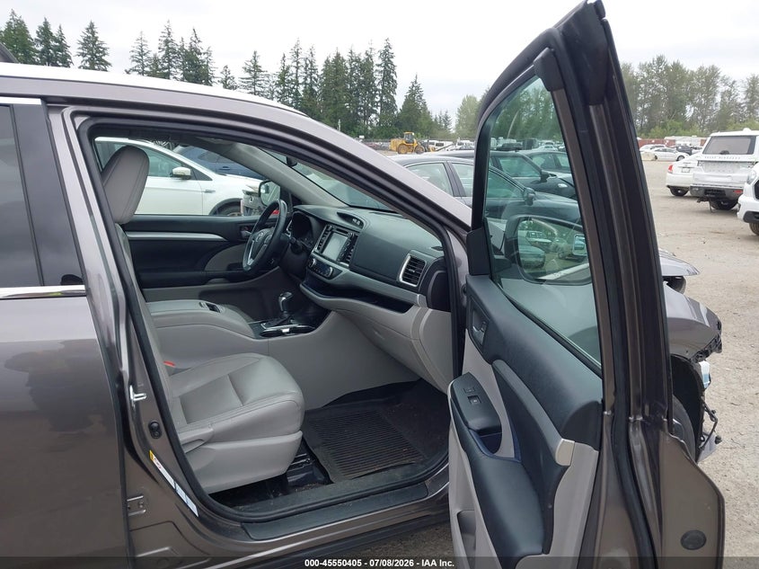 2015 Toyota Highlander VIN 5TDJKRFH5FS211734 IAAI salvage auction — FRONT END, Bill Of Sale (Washington), sold $6,900 on 2026-07-29 (photo 5)