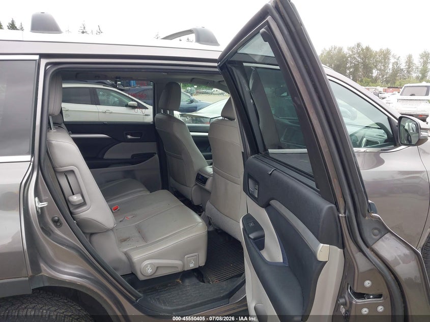 2015 Toyota Highlander VIN 5TDJKRFH5FS211734 IAAI salvage auction — FRONT END, Bill Of Sale (Washington), sold $6,900 on 2026-07-29 (photo 8)