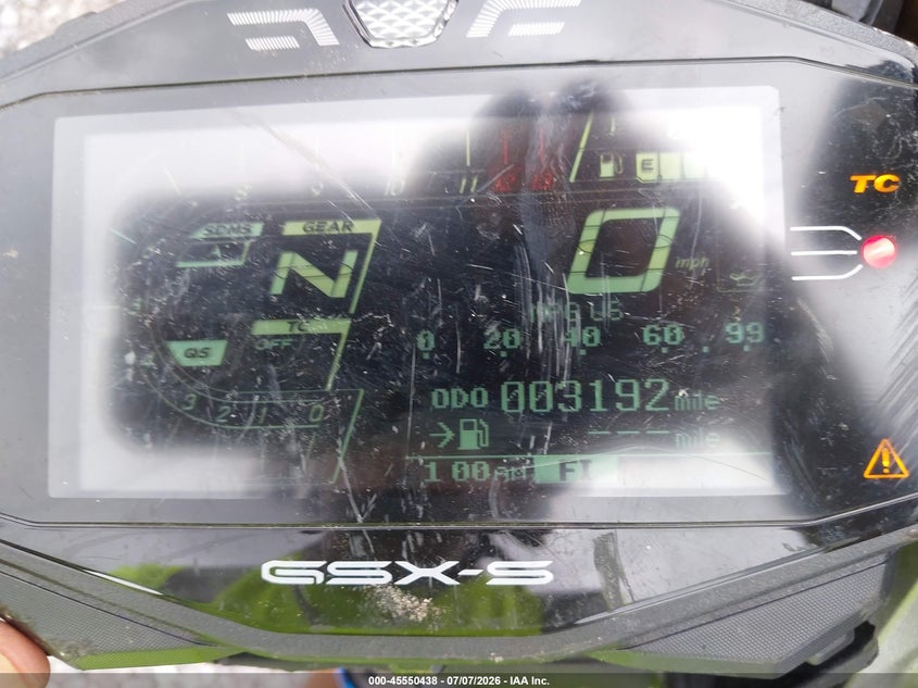 2024 Suzuki Gsx-s VIN JS1EK11B7R7100147 IAAI salvage auction — FRONT END, Mv-907A (New York), sold $825 on 2026-07-28 (photo 7)