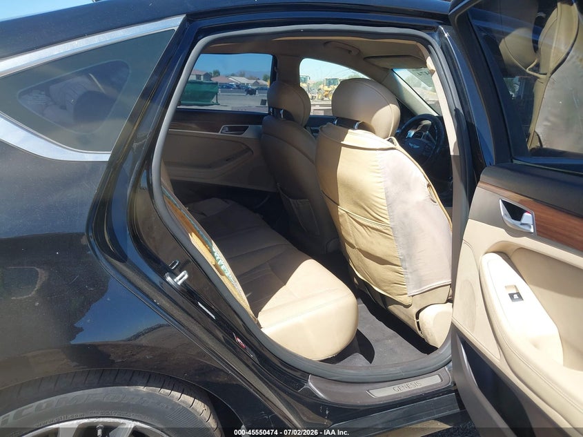 2015 Hyundai Genesis VIN KMHGN4JE0FU076798 IAAI salvage auction — NORMAL WEAR, Restored (Arizona), sold $800 on 2026-07-28 (photo 8)