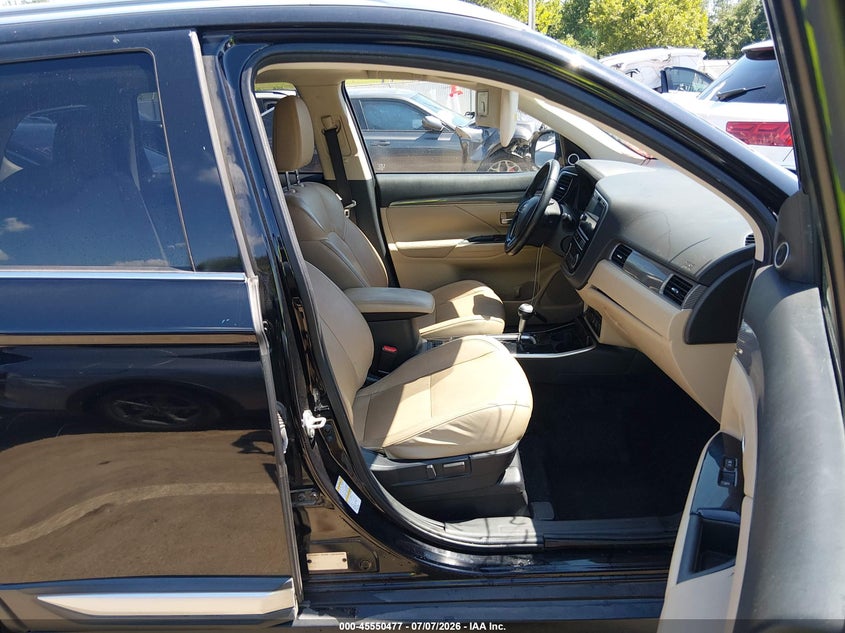 2019 Mitsubishi Outlander VIN JA4AZ3A3XKZ049171 IAAI salvage auction — FRONT END, Salvage (Mississippi), sold $2,850 on 2026-07-30 (photo 5)
