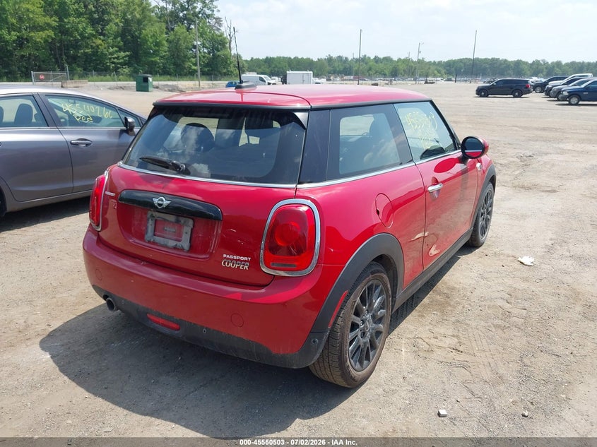 2018 Mini Hardtop VIN WMWXP5C57J3C65173 IAAI salvage auction — NORMAL WEAR, Clear (Virginia), sold $675 on 2026-07-29 (photo 4)
