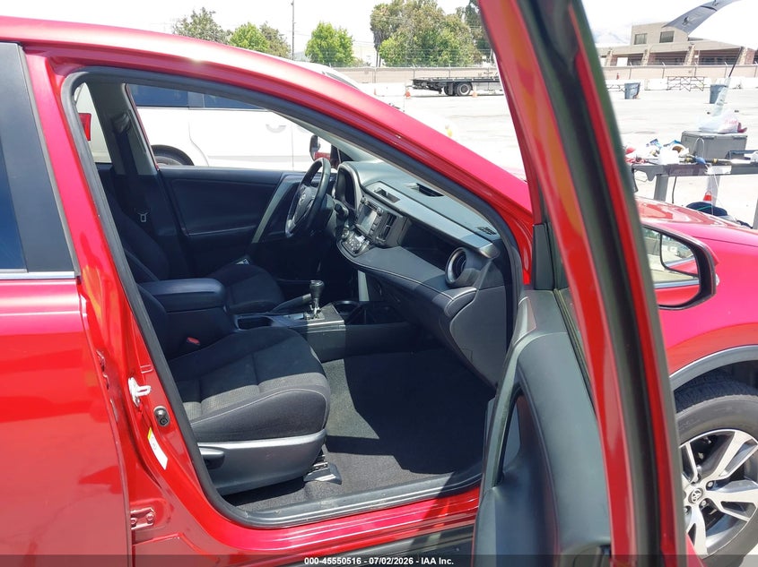 2017 Toyota Rav 4 VIN JTMWFREV9HJ146680 IAAI salvage auction — NORMAL WEAR, App For Dup Clear (California), sold $3,950 on 2026-07-29 (photo 5)
