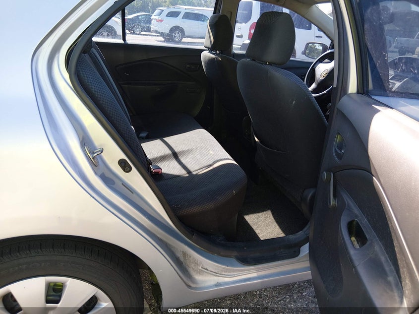 2008 Toyota Yaris VIN JTDBT923984024085 IAAI salvage auction — NORMAL WEAR, Clear (Florida), sold $300 on 2026-07-28 (photo 8)