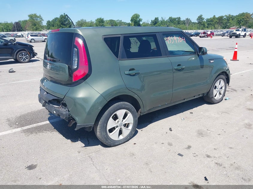2014 Kia Soul VIN KNDJN2A22E7049975 IAAI salvage auction — ENGINE DAMAGE, Salvage (Indiana), sold $350 on 2026-07-31 (photo 4)
