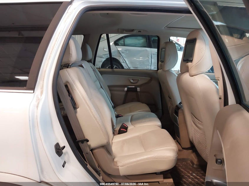 2013 Volvo Xc90 VIN YV4952CZ3D1645379 IAAI salvage auction — NORMAL WEAR, Wait Title, sold $600 on 2026-10-11 (photo 8)