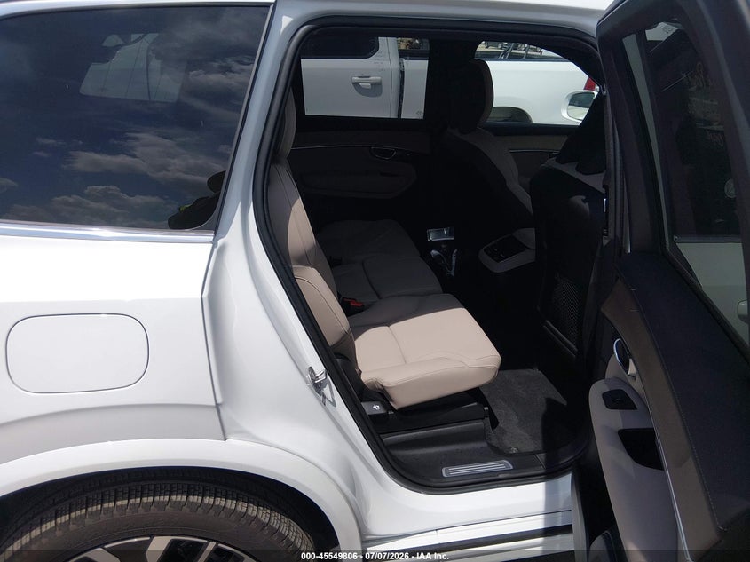 2026 Volvo Xc90 VIN YV4062PE8T1516422 IAAI salvage auction — FRONT END, Clear (Texas), sold $3,050 on 2026-07-21 (photo 8)