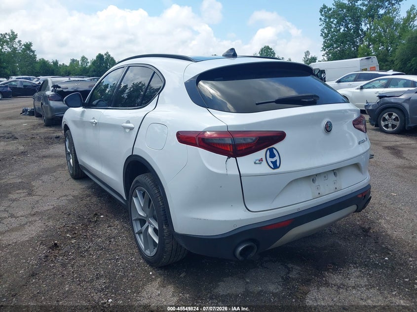 2018 Alfa romeo Stelvio VIN ZASFAKPN7J7B86964 IAAI salvage auction — FRONT END, Salvage Title, sold $2,925 on 2026-08-18 (photo 3)