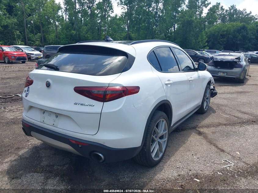 2018 Alfa romeo Stelvio VIN ZASFAKPN7J7B86964 IAAI salvage auction — FRONT END, Salvage Title, sold $2,925 on 2026-08-18 (photo 4)