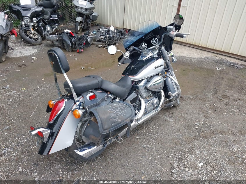 2004 Honda Vt750 VIN JH2RC503X4M004097 IAAI salvage auction — ENGINE DAMAGE, Salvage (Ohio), sold $400 on 2026-07-29 (photo 4)