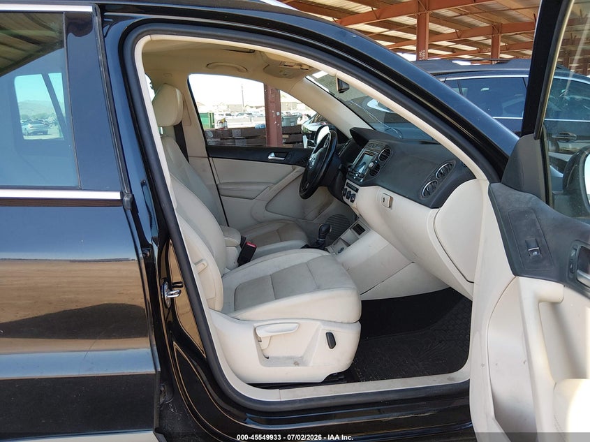 2016 Volkswagen Tiguan VIN WVGAV7AX8GW501196 IAAI salvage auction — NORMAL WEAR, Clear-Dealer Only (Arizona), sold $675 on 2026-07-28 (photo 5)