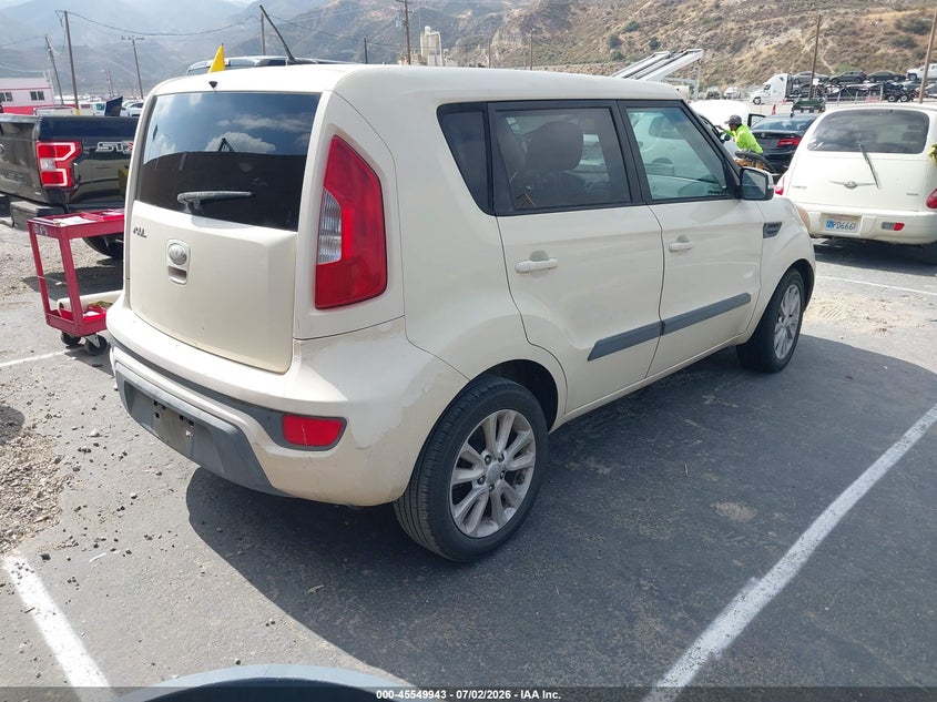 2013 Kia Soul VIN KNDJT2A64D7533489 IAAI salvage auction — NORMAL WEAR, Clear (California), sold $300 on 2026-07-29 (photo 4)