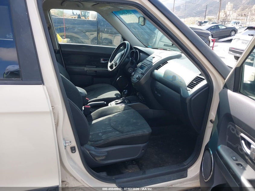 2013 Kia Soul VIN KNDJT2A64D7533489 IAAI salvage auction — NORMAL WEAR, Clear (California), sold $300 on 2026-07-29 (photo 5)