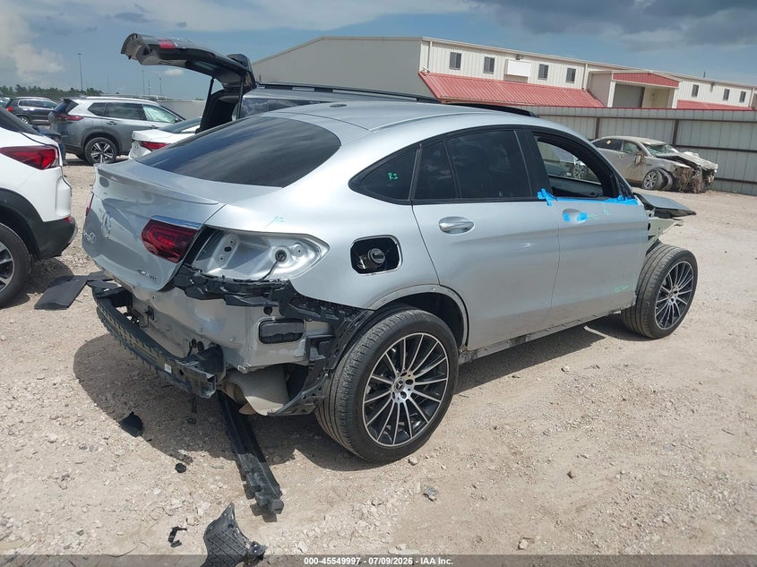 2021 Mercedes-benz Glc coupe VIN W1N0J8EB4MF933577 IAAI salvage auction — FRONT & REAR, Original (Texas), sold $16,800 on 2026-09-04 (photo 4)