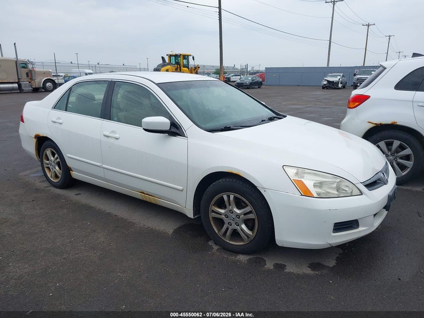 2007 Honda Accord VIN JHMCM56347C012322 IAAI salvage auction — NORMAL WEAR, Clear (New York), sold $300 on 2026-07-22 (photo 1)