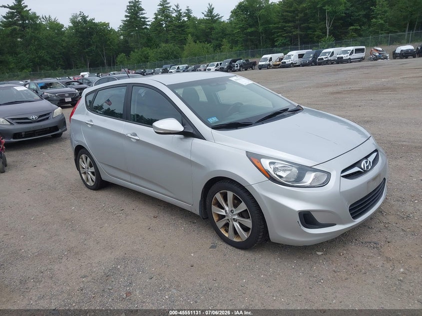 2013 Hyundai Accent VIN KMHCU5AE8DU069781 IAAI salvage auction — NORMAL WEAR, Clear (Massachusetts), sold $25 on 2026-07-10 (photo 1)