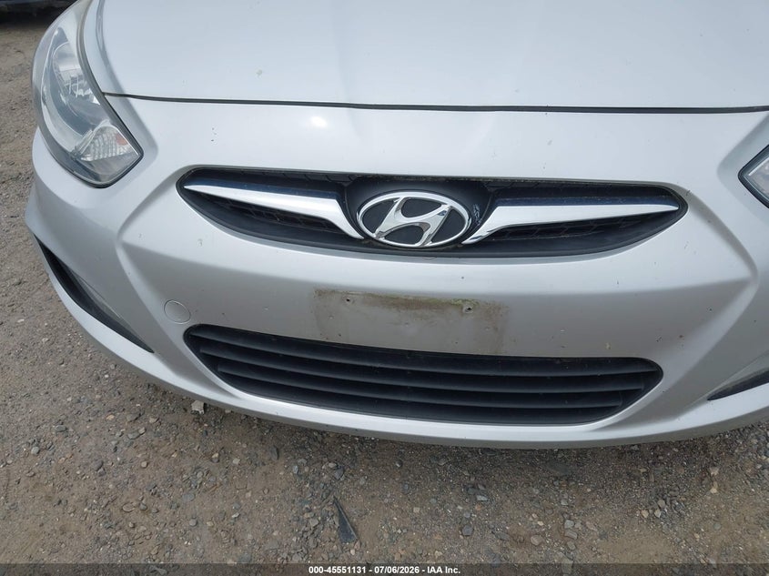 2013 Hyundai Accent VIN KMHCU5AE8DU069781 IAAI salvage auction — NORMAL WEAR, Clear (Massachusetts), sold $25 on 2026-07-10 (photo 6)