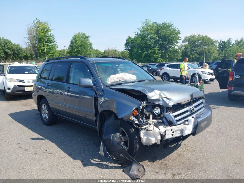 2004 Toyota Highlander VIN JTEDP21A840032907 IAAI salvage auction — RIGHT FRONT, Clear (New Jersey), sold $625 on 2026-07-27 (photo 1)