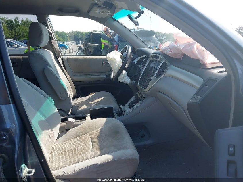 2004 Toyota Highlander VIN JTEDP21A840032907 IAAI salvage auction — RIGHT FRONT, Clear (New Jersey), sold $625 on 2026-07-27 (photo 5)