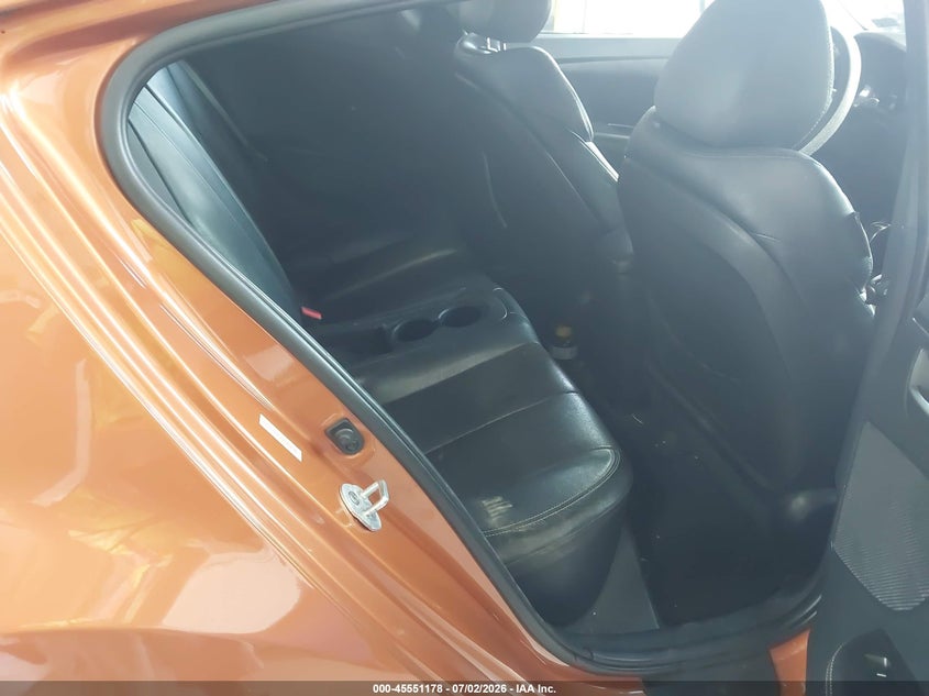 2013 Hyundai Veloster VIN KMHTC6AE5DU132814 IAAI salvage auction — NORMAL WEAR, Clear (Virginia), sold $975 on 2026-07-10 (photo 8)