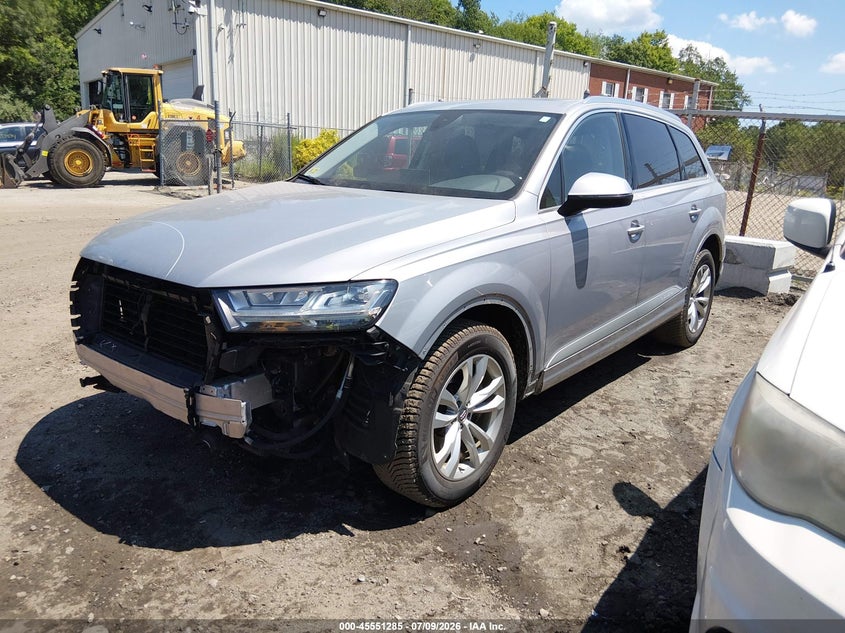 2017 Audi Q7 VIN WA1LAAF70HD047239 IAAI salvage auction — FRONT END, Salvage (Rhode Island), sold $6,250 on 2026-08-19 (photo 2)