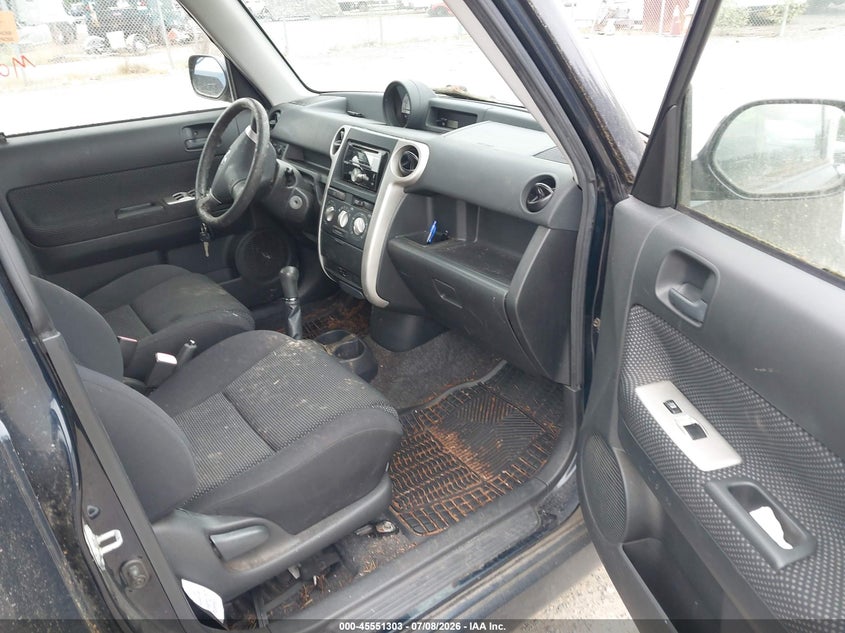 2005 Scion Xb VIN JTLKT334X54008336 IAAI salvage auction — NORMAL WEAR, Clear (Washington), sold $400 on 2026-07-15 (photo 5)