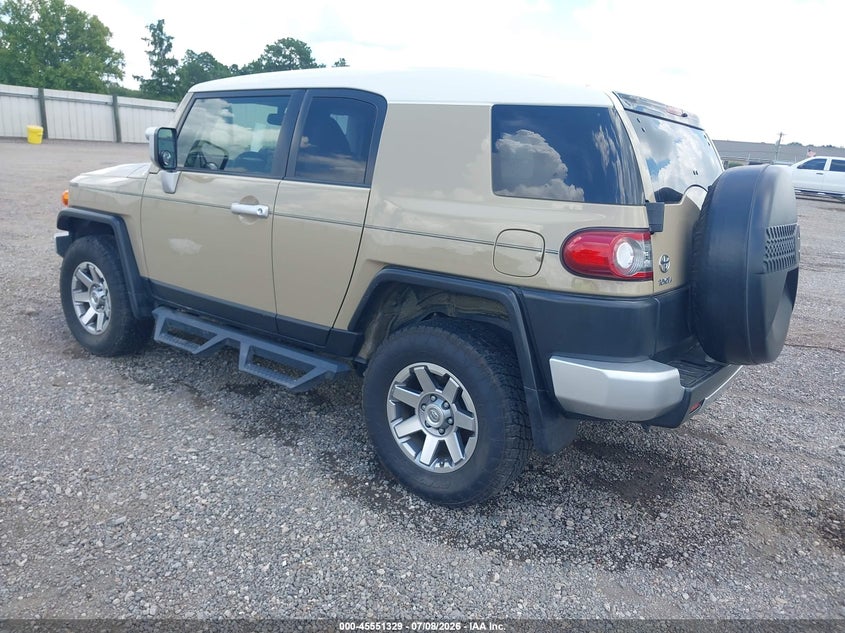 2014 Toyota Fj cruiser VIN JTEBU4BF8EK177831 IAAI salvage auction — WATER/FLOOD, Certificate Of Destruction (Louisiana), sold $8,100 on 2026-07-29 (photo 3)