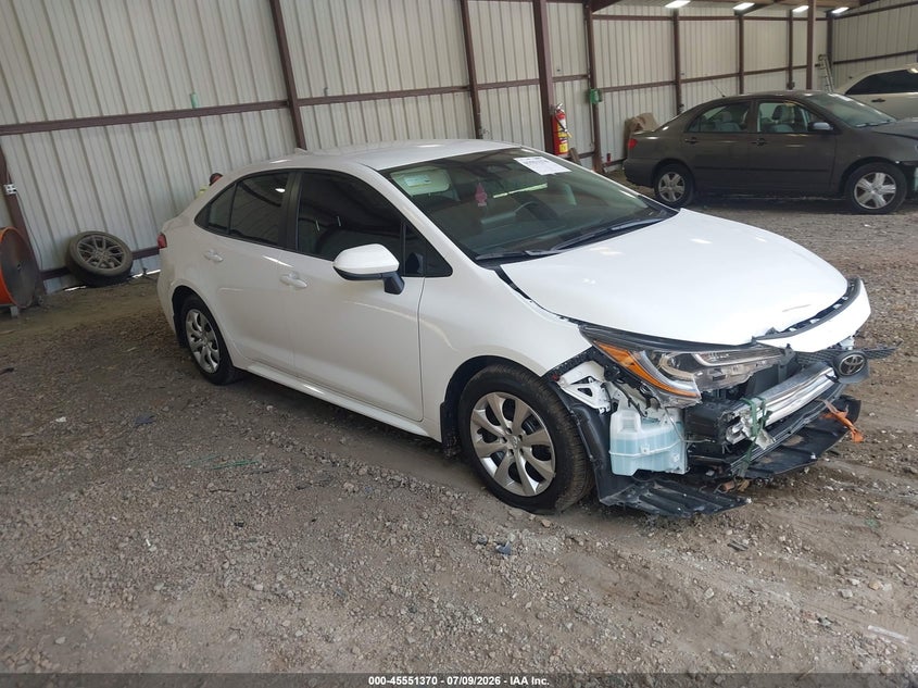 2026 Toyota Corolla VIN 5YFB4MDE1TP366568 — IAAI salvage auction photo