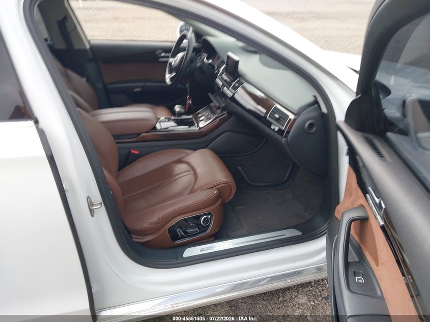 2016 Audi A8 VIN WAU34AFD3GN006399 IAAI salvage auction — NORMAL WEAR, Clear (Tennessee), sold $1,050 on 2026-07-23 (photo 5)