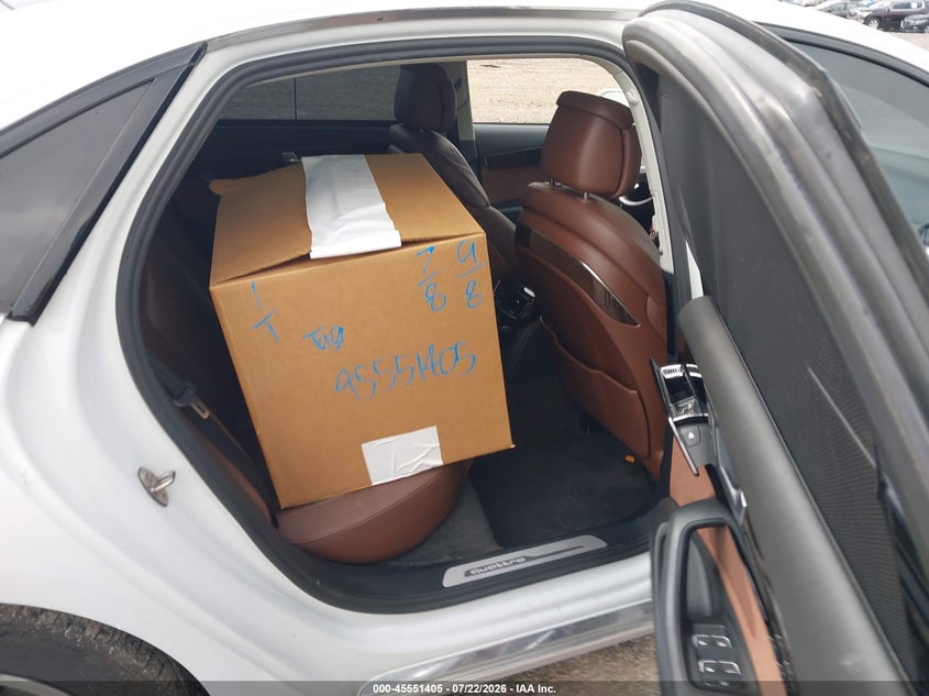 2016 Audi A8 VIN WAU34AFD3GN006399 IAAI salvage auction — NORMAL WEAR, Clear (Tennessee), sold $1,050 on 2026-07-23 (photo 8)