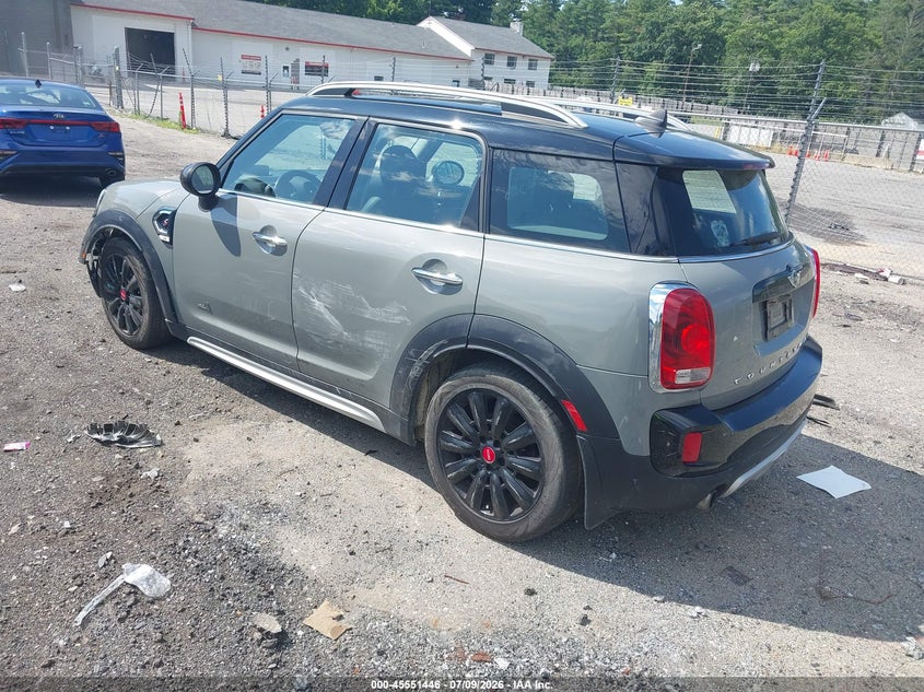 2017 Mini Countryman VIN WMZYT5C36H3E18816 IAAI salvage auction — SIDE, Salvage (Massachusetts), sold $2,750 on 2026-07-31 (photo 3)