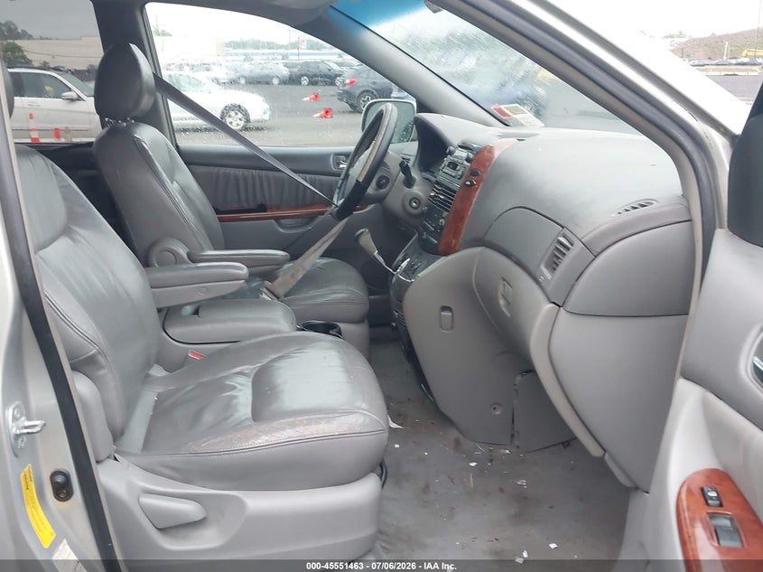 2004 Toyota Sienna VIN 5TDBA22C44S011420 IAAI salvage auction — NORMAL WEAR, Clear (New York), sold $600 on 2026-07-21 (photo 5)
