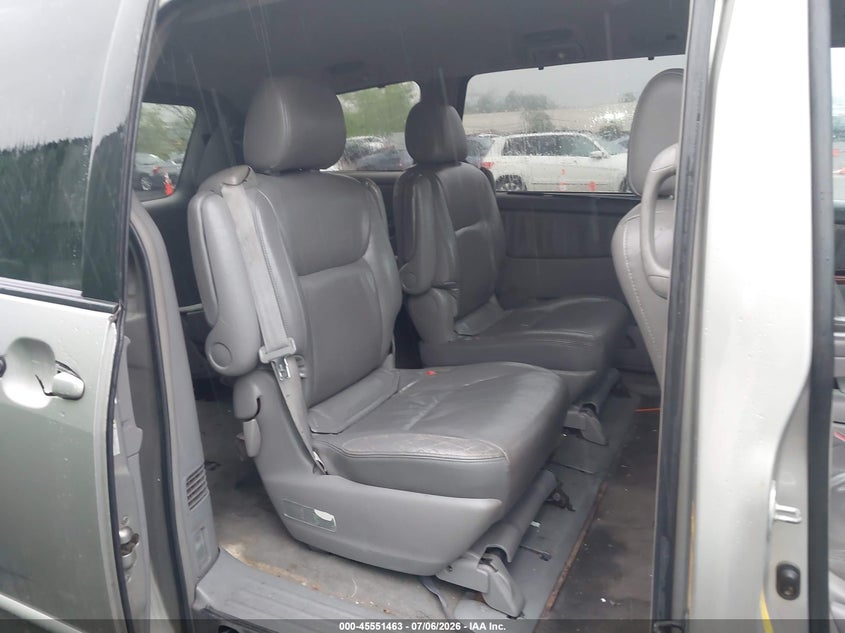 2004 Toyota Sienna VIN 5TDBA22C44S011420 IAAI salvage auction — NORMAL WEAR, Clear (New York), sold $600 on 2026-07-21 (photo 8)