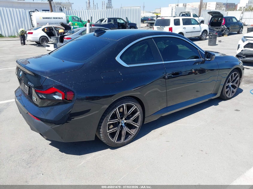 2022 BMW 2er VIN 3MW23CM04N8C47110 IAAI salvage auction — LEFT SIDE, Salvage (California), sold $8,000 on 2026-07-29 (photo 4)