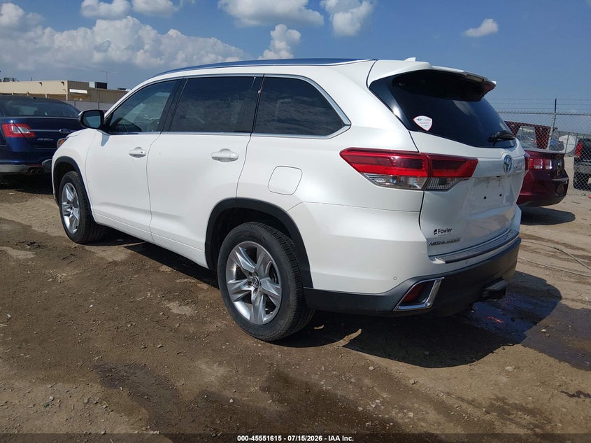 2017 Toyota Highlander VIN 5TDYZRFH8HS209814 IAAI salvage auction — HAIL, Salvage (Kansas), sold $11,525 on 2026-08-01 (photo 3)