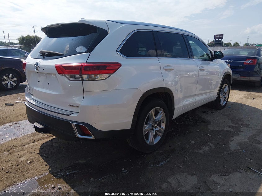 2017 Toyota Highlander VIN 5TDYZRFH8HS209814 IAAI salvage auction — HAIL, Salvage (Kansas), sold $11,525 on 2026-08-01 (photo 4)