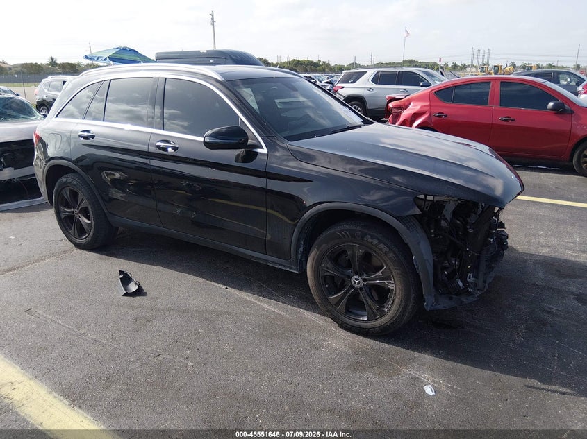 2018 Mercedes-benz Glc VIN WDC0G4KB9JV071715 IAAI salvage auction — FRONT END, Wait Title, sold $7,100 on 2026-08-12 (photo 1)