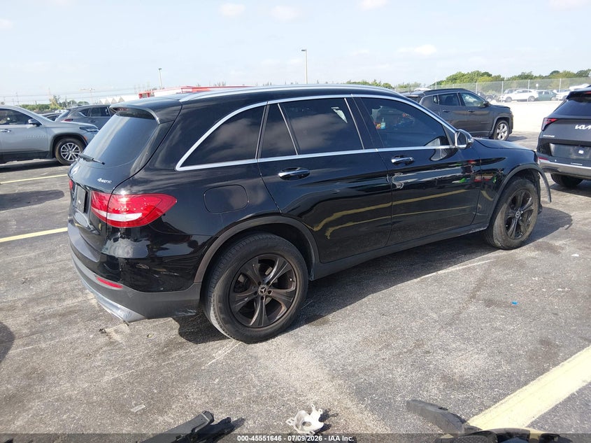 2018 Mercedes-benz Glc VIN WDC0G4KB9JV071715 IAAI salvage auction — FRONT END, Wait Title, sold $7,100 on 2026-08-12 (photo 4)