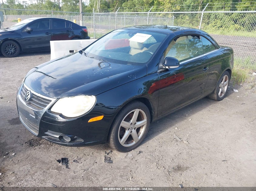 2007 Volkswagen Eos VIN WVWDA71F77V049008 IAAI salvage auction — NORMAL WEAR, Clear (Florida), sold $300 on 2026-07-21 (photo 2)