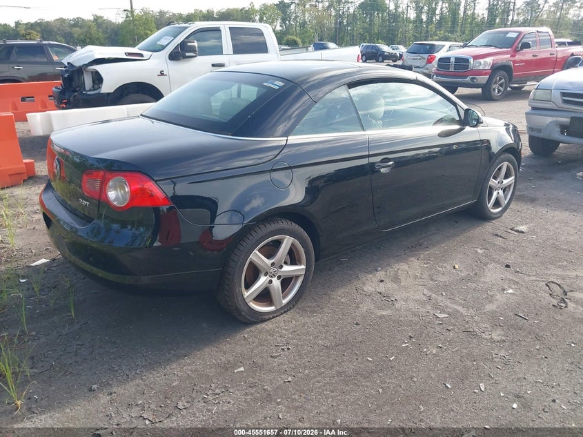 2007 Volkswagen Eos VIN WVWDA71F77V049008 IAAI salvage auction — NORMAL WEAR, Clear (Florida), sold $300 on 2026-07-21 (photo 4)