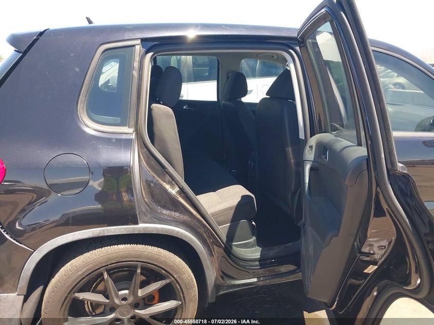 2013 Volkswagen Tiguan VIN WVGAV7AX8DW544870 IAAI salvage auction — LEFT REAR, Salvage (Arizona), sold $25 on 2026-07-28 (photo 8)
